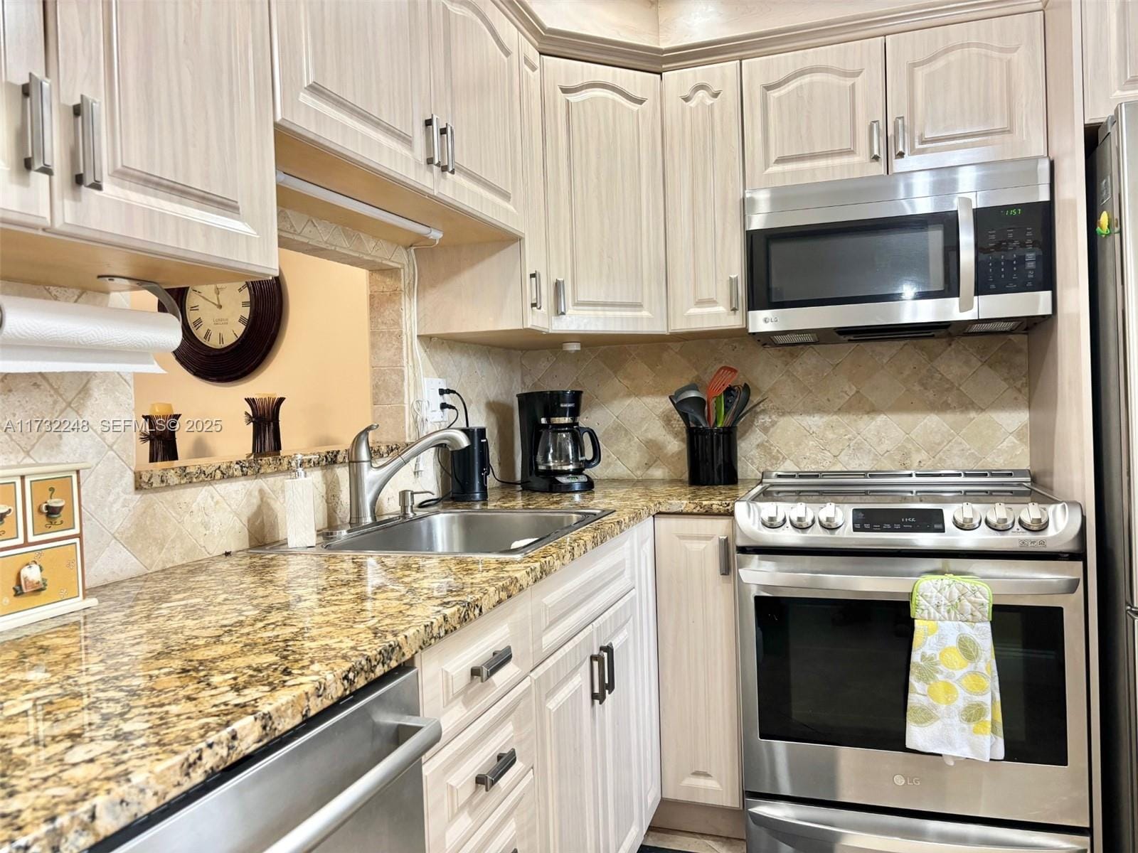 4806 NW 36th Street 501, Lauderdale Lakes, FL 33319 photo 16