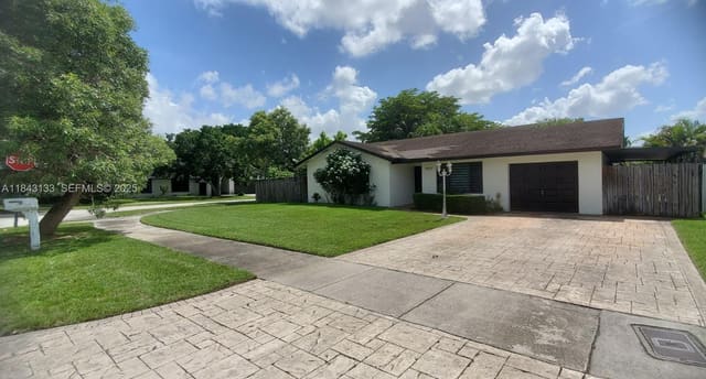 9922 SW 133rd Place, sold in Calusa Club Estates 5th A, Miami, FL