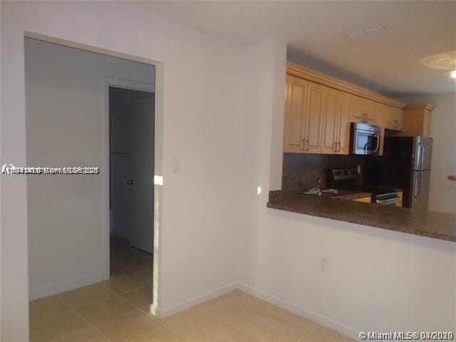 2276 SW 81st Avenue 2276 — photo 2