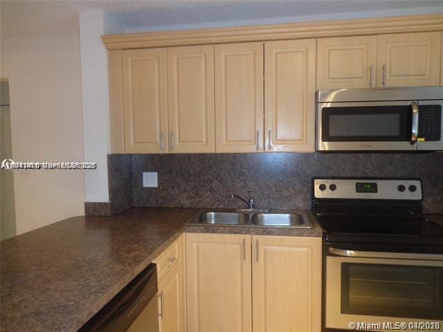 2276 SW 81st Avenue 2276 — photo 4