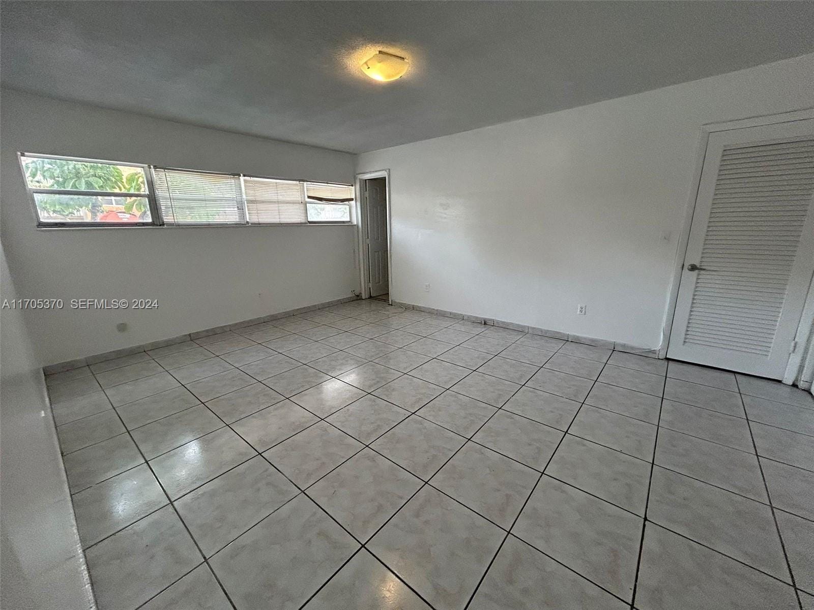 11855 NE 19th Drive 8 — photo 12