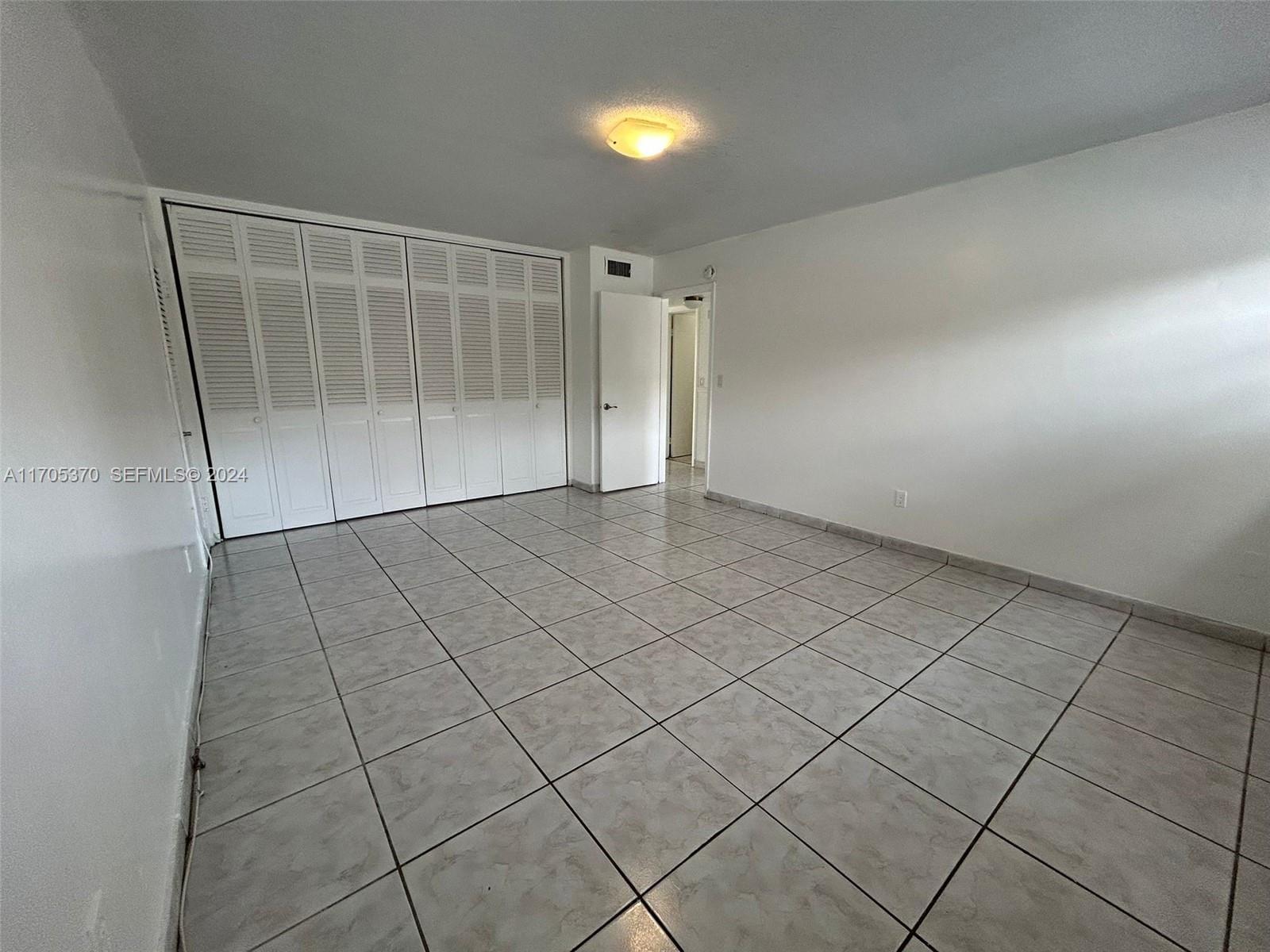 11855 NE 19th Drive 8, North Miami, FL 33181 photo 13