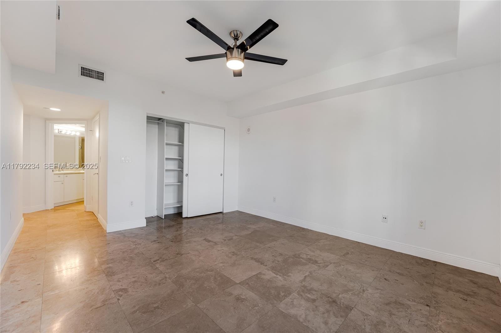 19900 E Country Club Drive 612, Aventura, FL 33180 photo 13