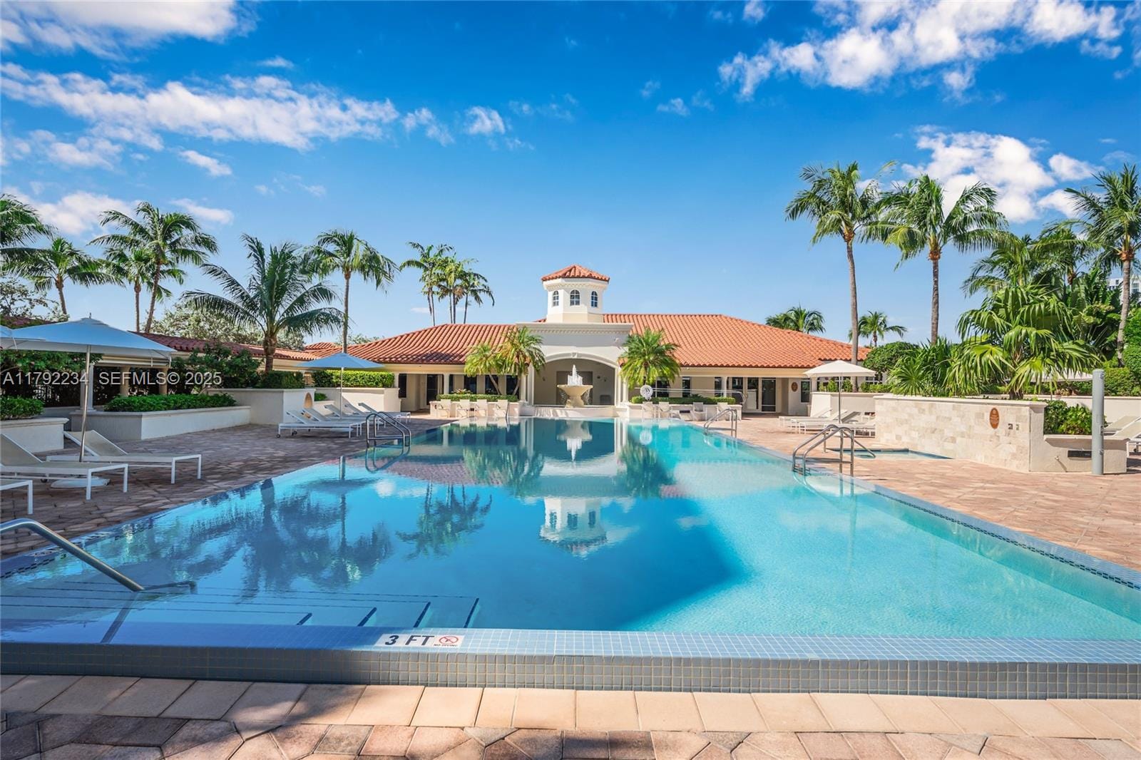 19900 E Country Club Drive 612, Aventura, FL 33180 photo 25