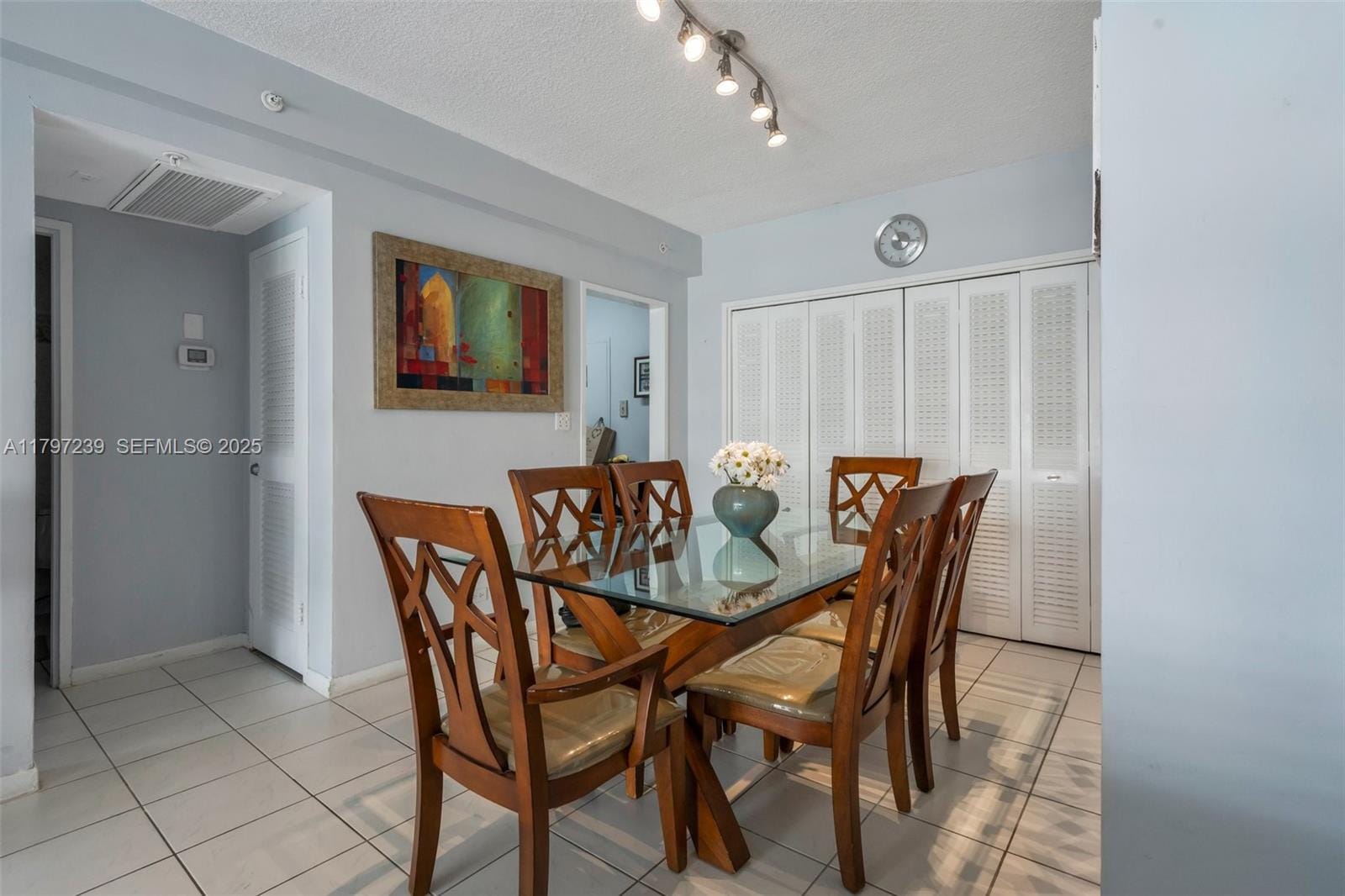 5601 Collins Avenue 615 — photo 12