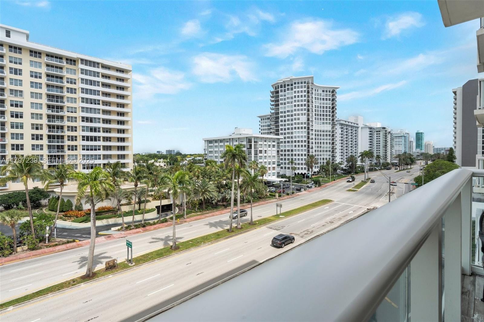 5601 Collins Avenue 615 — photo 3