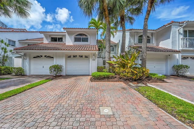 3744 NE 209th Terrace, sold in Golden Pointe, Aventura, FL