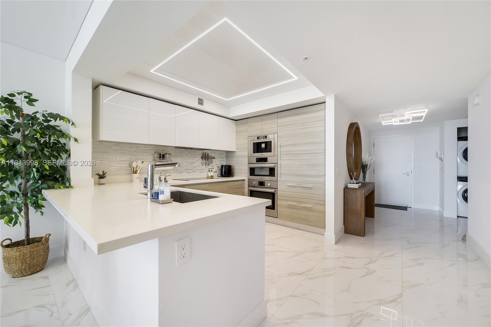 300 Sunny Isles Boulevard 42203, Sunny Isles Beach, FL 33160 photo 13