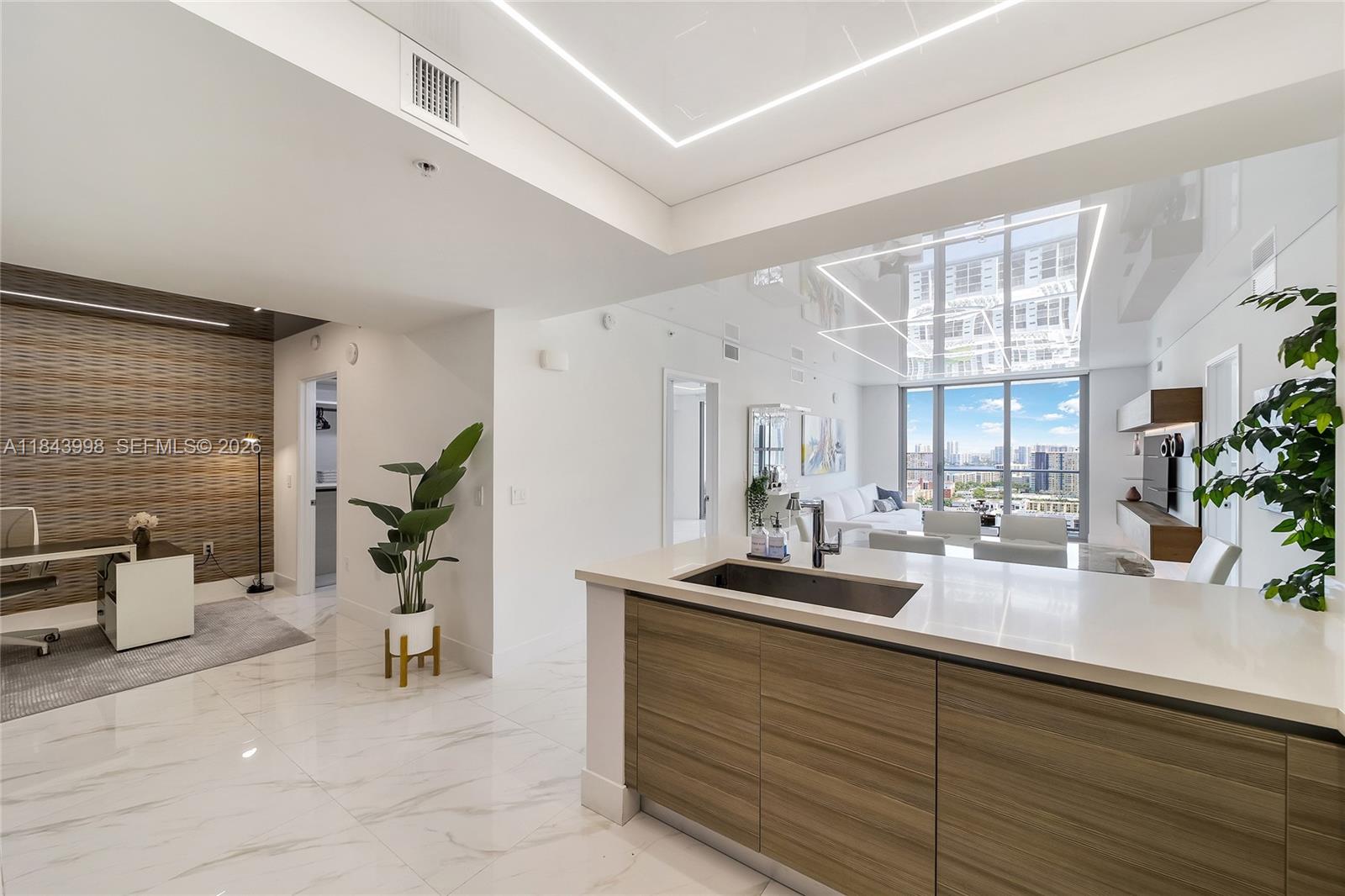 300 Sunny Isles Boulevard 42203, Sunny Isles Beach, FL 33160 photo 15
