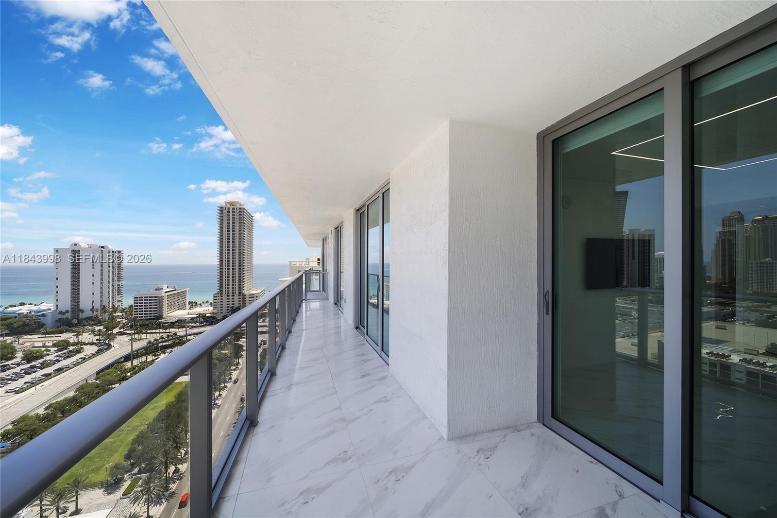 300 Sunny Isles Boulevard 42203, Sunny Isles Beach, FL 33160 photo 24