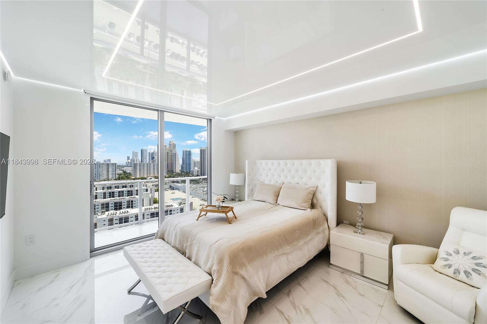 300 Sunny Isles Boulevard 42203, Sunny Isles Beach, FL 33160 photo 25