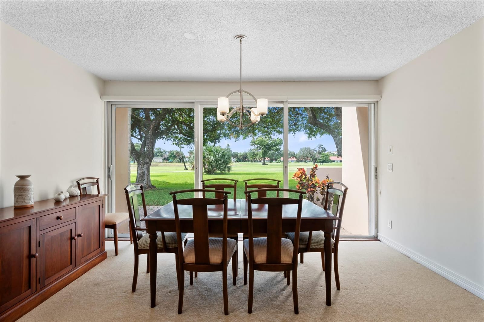 3753 Oaks Clubhouse Drive 3753 — photo 6