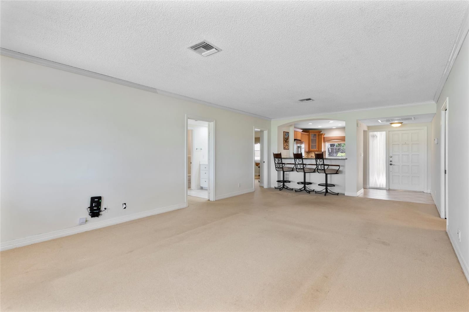 3753 Oaks Clubhouse Drive 3753 — photo 7