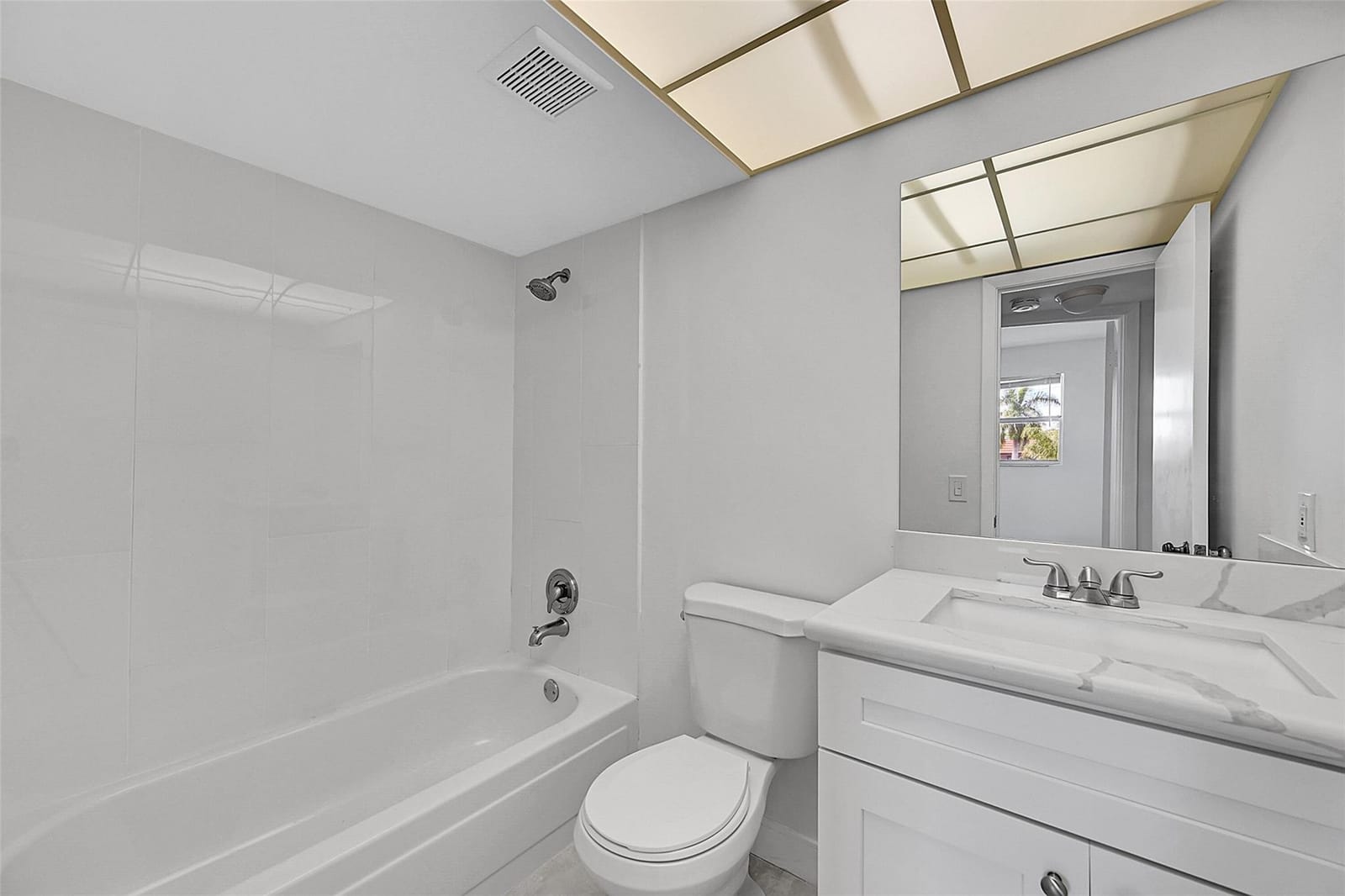 9761 Sunrise Lakes Boulevard 301 — photo 12
