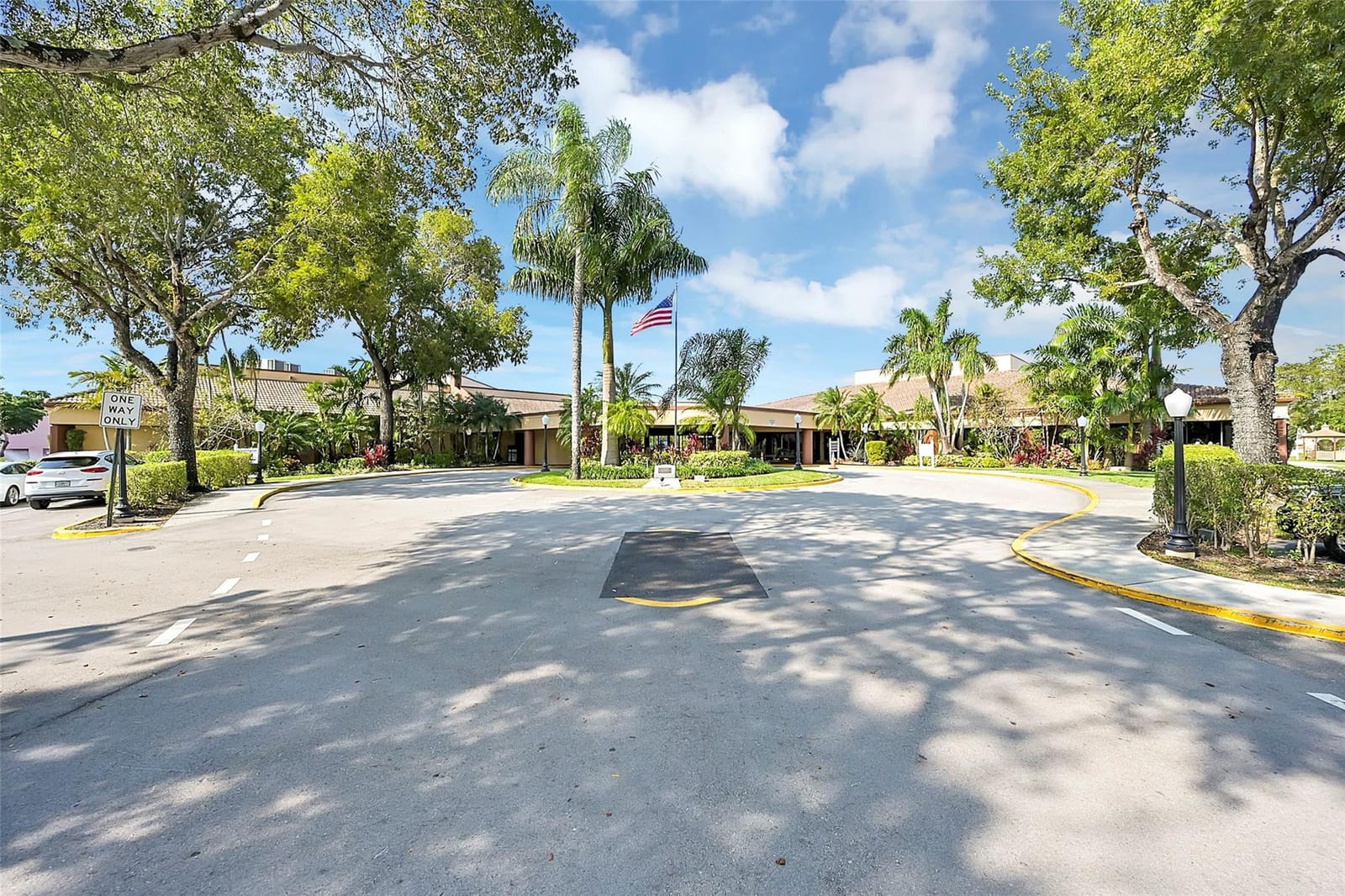 9761 Sunrise Lakes Boulevard 301, Sunrise, FL 33322 photo 16