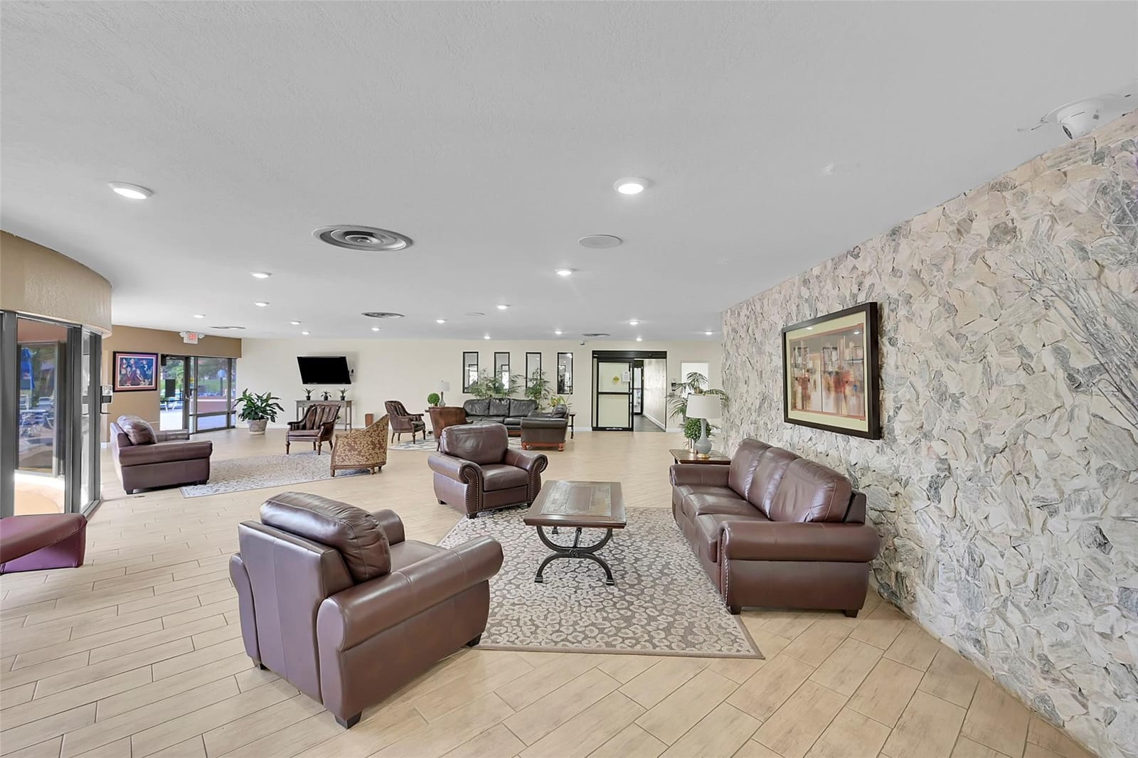 9761 Sunrise Lakes Boulevard 301, Sunrise, FL 33322 photo 27