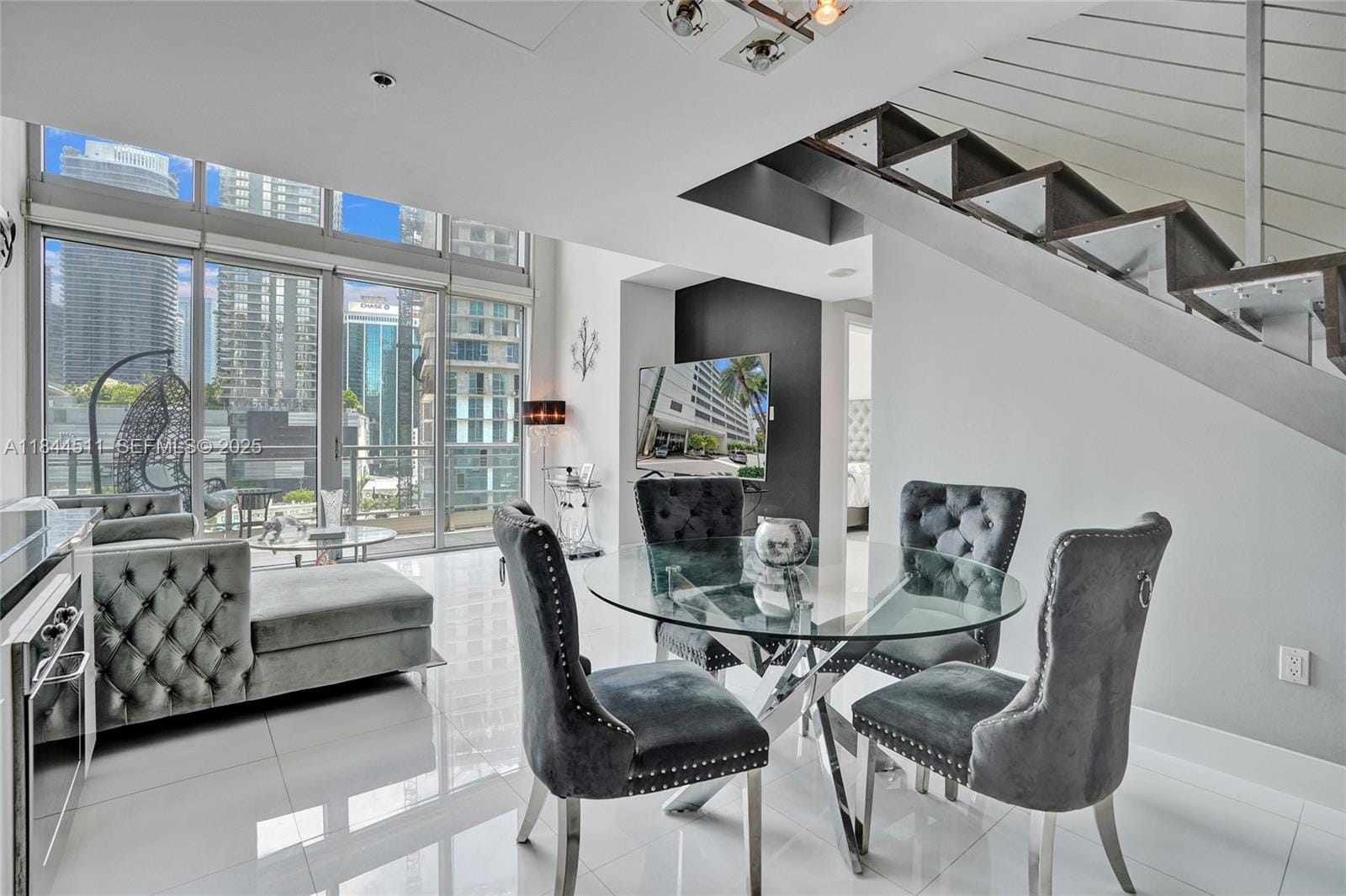 92 SW 3rd Street 905, Miami, FL 33130 photo 16