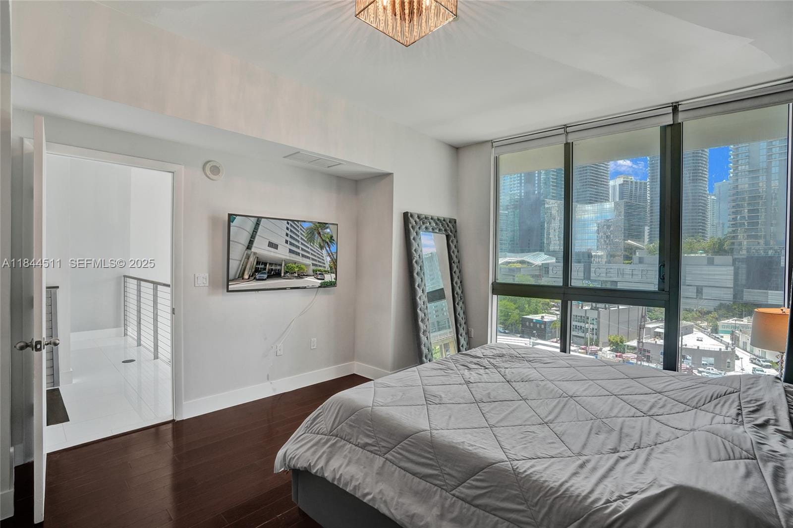 92 SW 3rd Street 905, Miami, FL 33130 photo 22