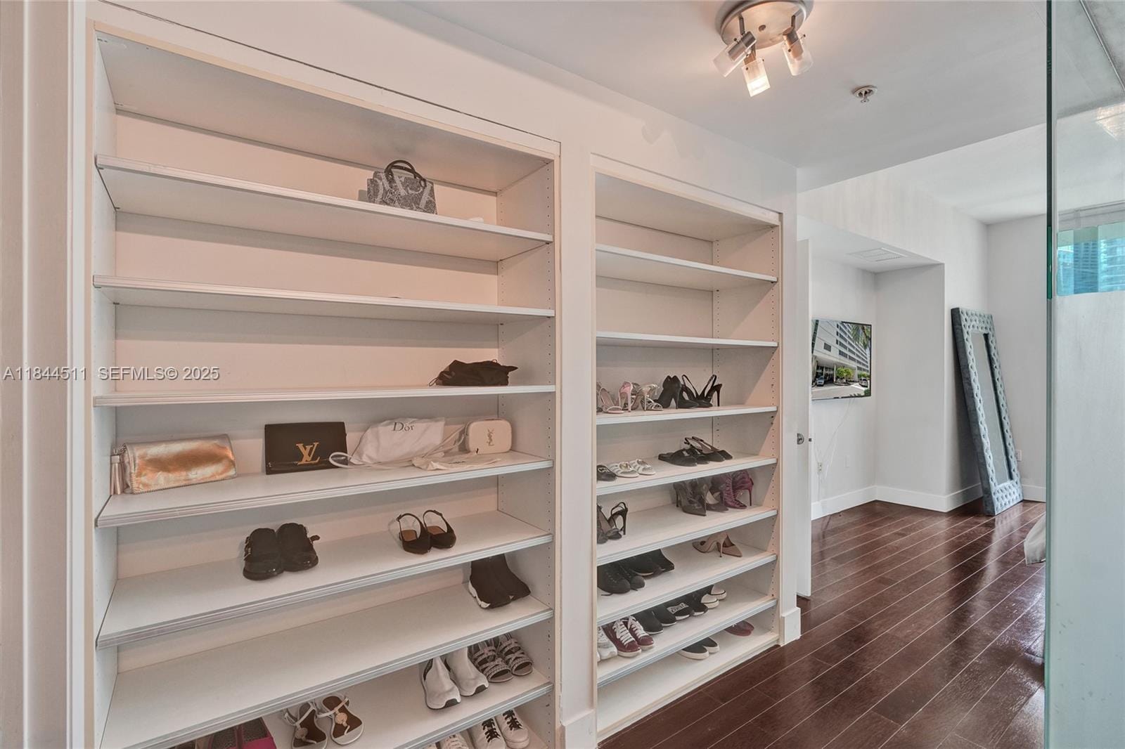 92 SW 3rd Street 905, Miami, FL 33130 photo 25