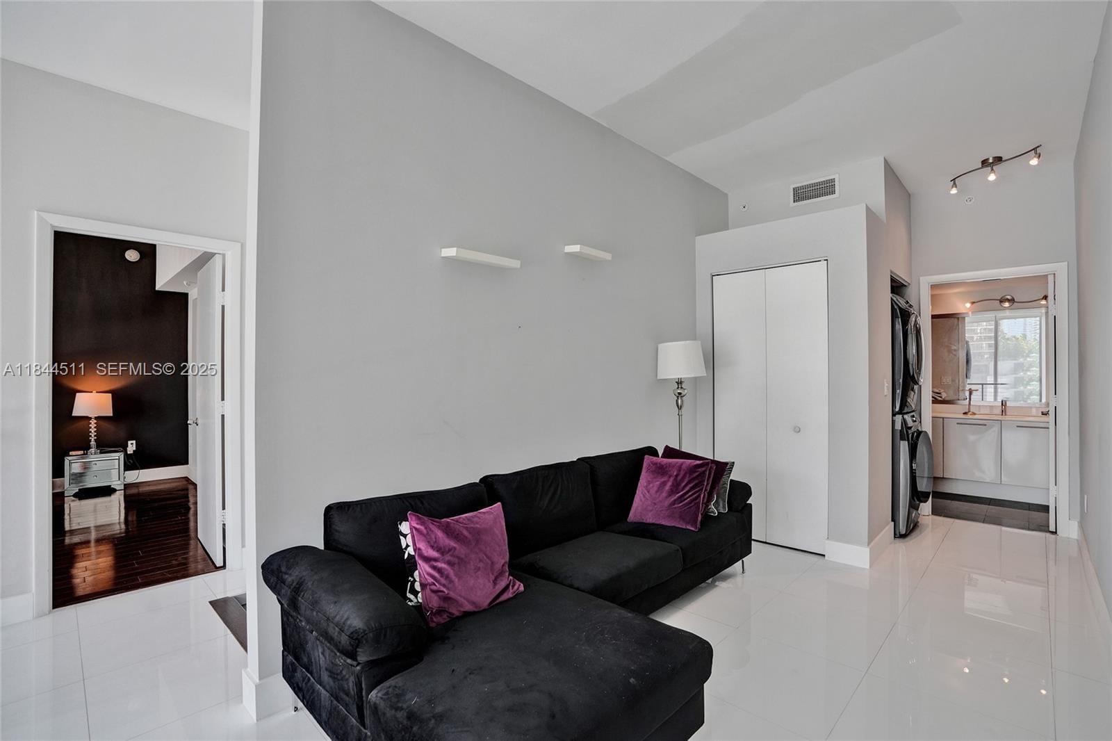 92 SW 3rd Street 905, Miami, FL 33130 photo 29