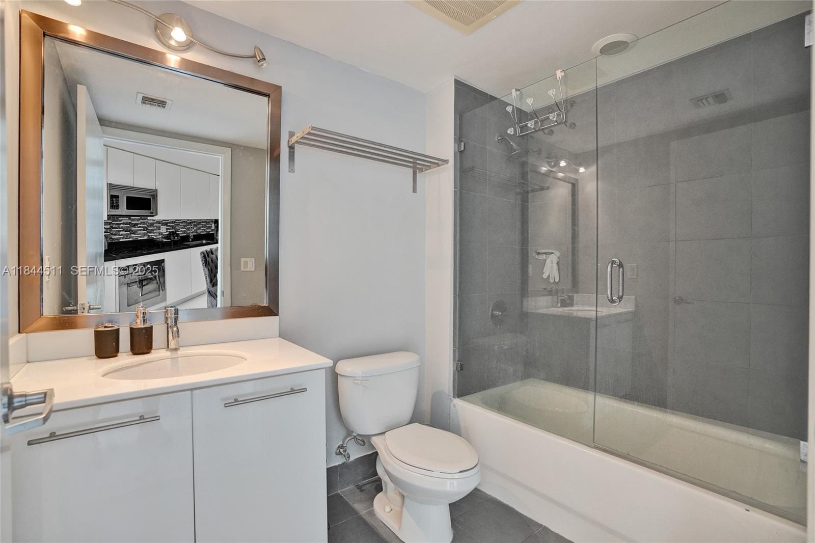 92 SW 3rd Street 905 — photo 10