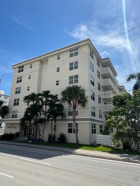 1901 S Ocean Drive 102 — photo 3
