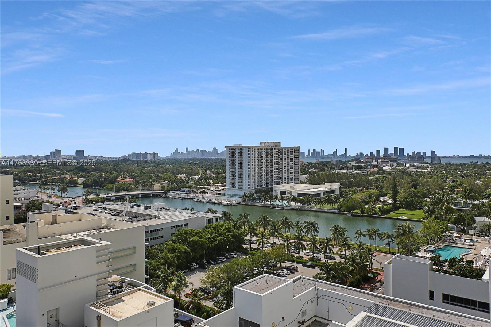 4391 Collins Avenue 1415 — photo 2