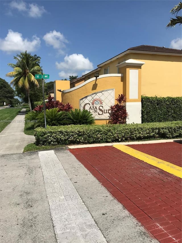 170 SE 6th Road, sold in Casa Del Sur, Homestead, FL