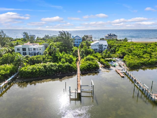 1334 SE Macarthur Boulevard, Stuart, FL 34996