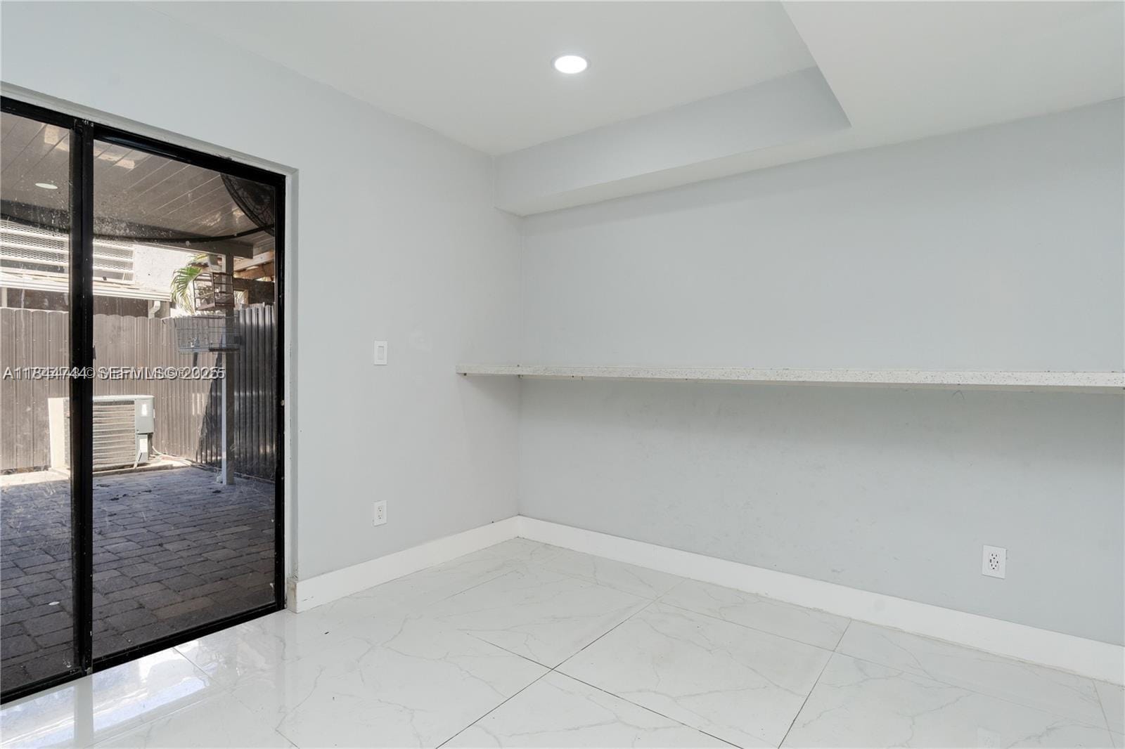 5431 W 22nd Court 107 — photo 8