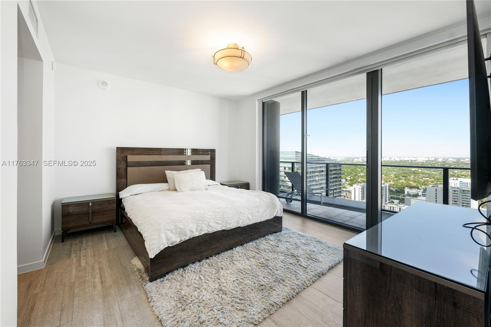 1000 Brickell Plaza 4110, Miami, FL 33131 photo 13
