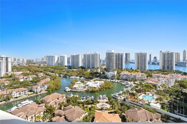 1000 W Island Boulevard 2407, Aventura, FL 33160