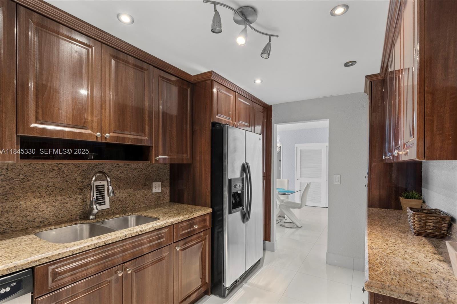 4001 S Ocean Drive 6M — photo 8