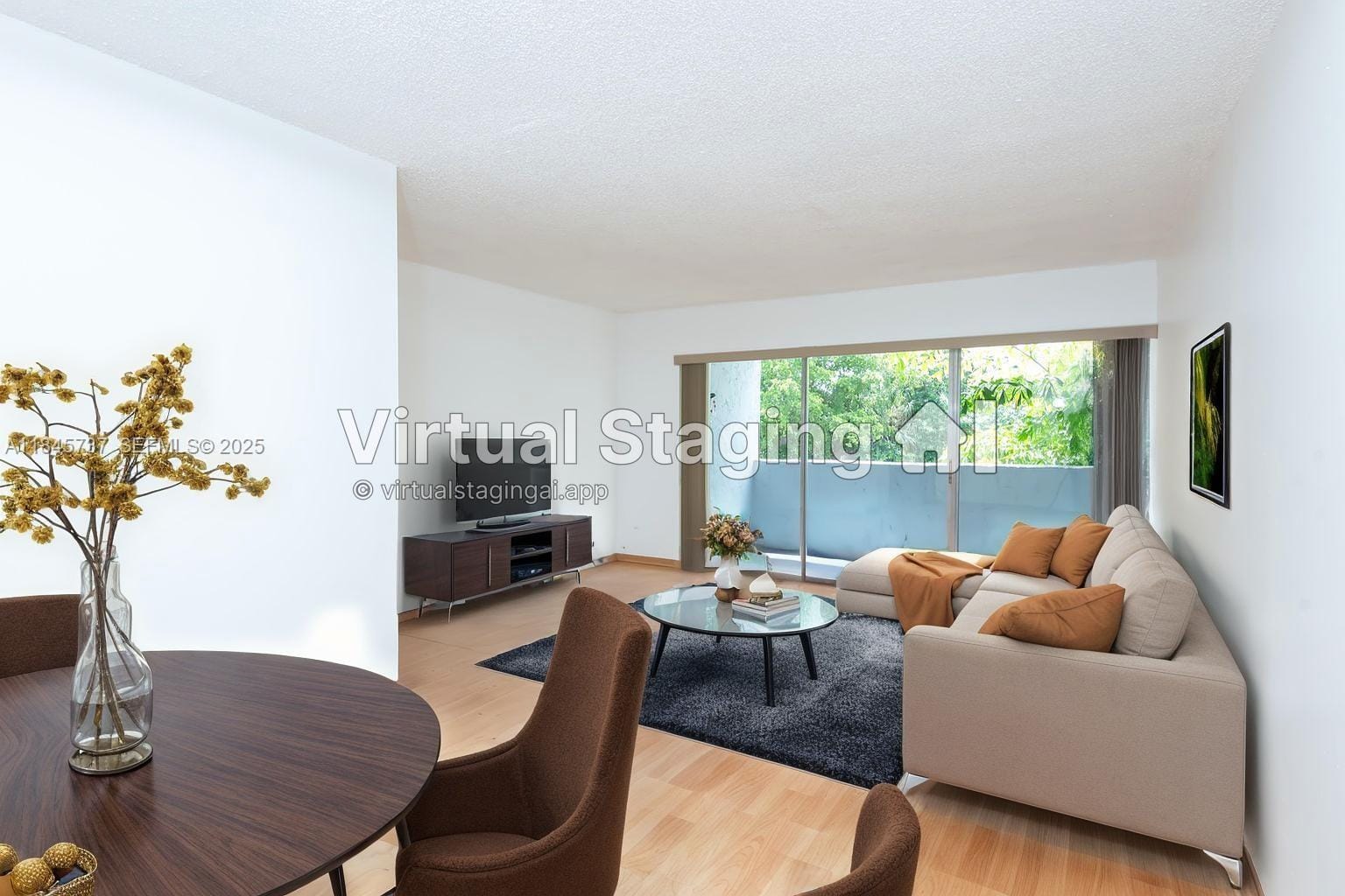 9365 Fontainebleau Boulevard E209, Miami, FL 33172