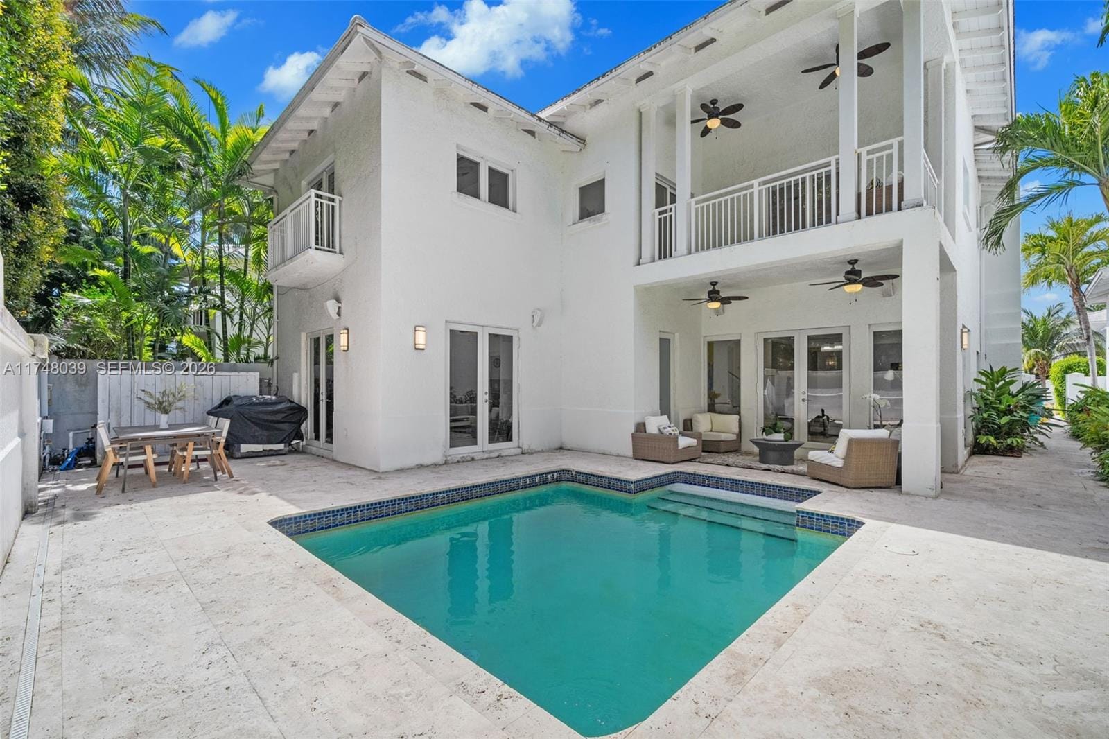 6 Coconut Lane — photo 3