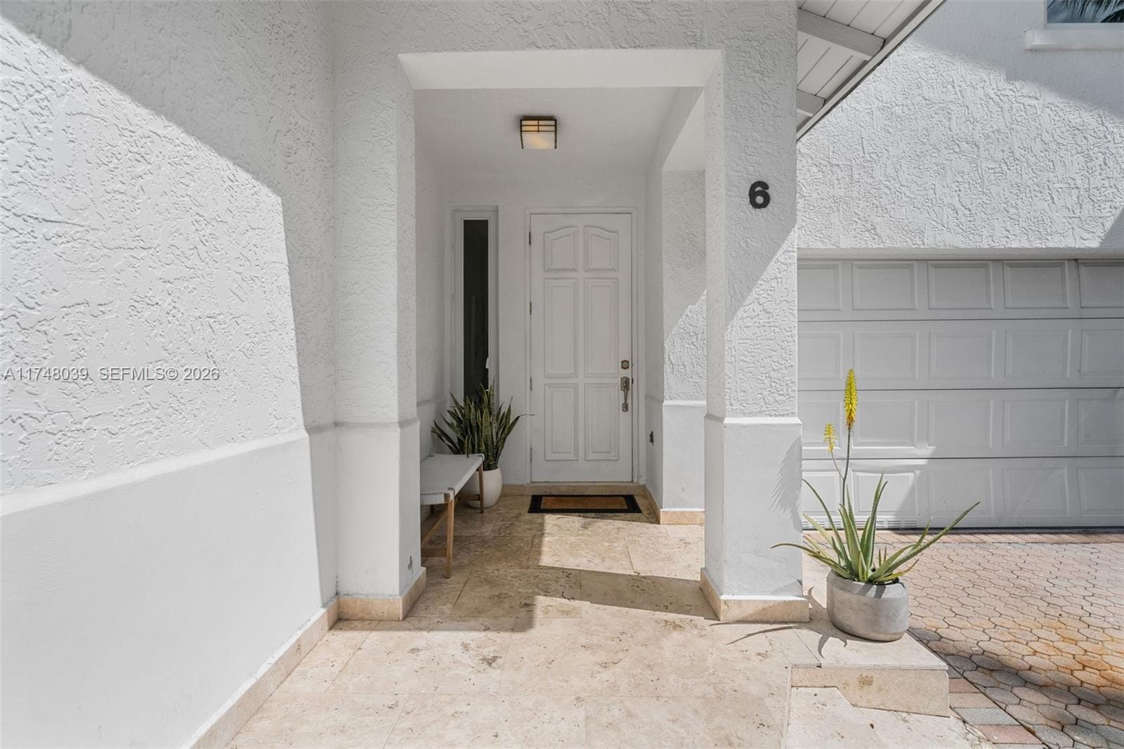 6 Coconut Lane — photo 4