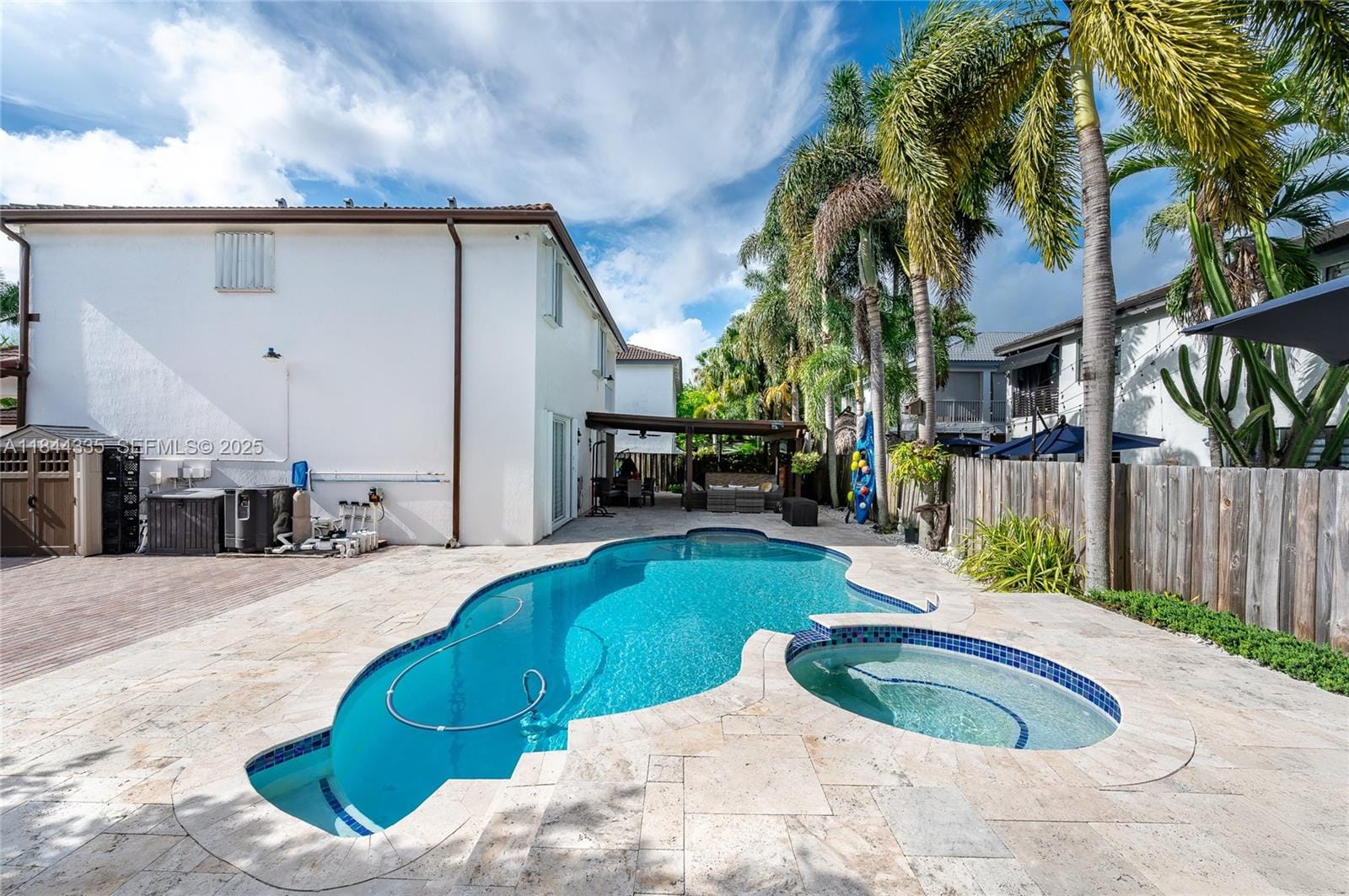 14989 SW 22nd Street, Miami, FL 33185 photo 10