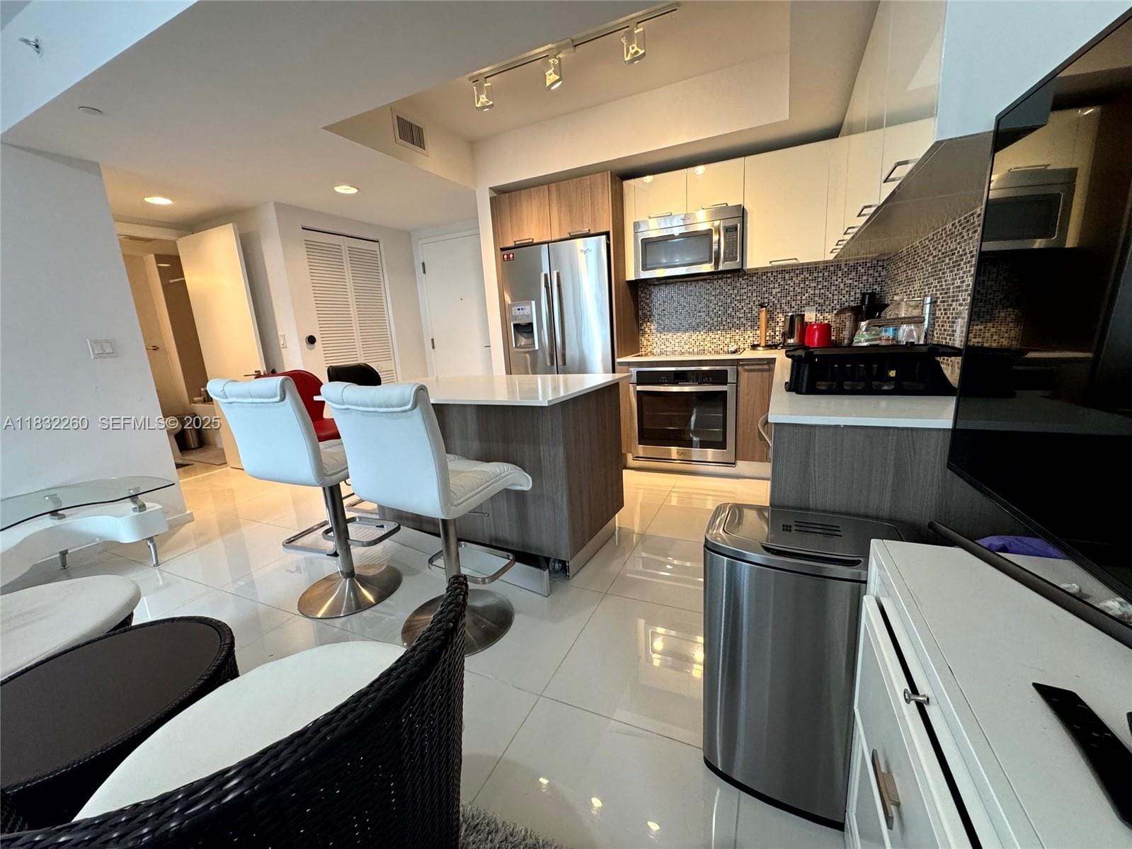 5252 NW 85th Avenue 803, Doral, FL 33166 photo 2