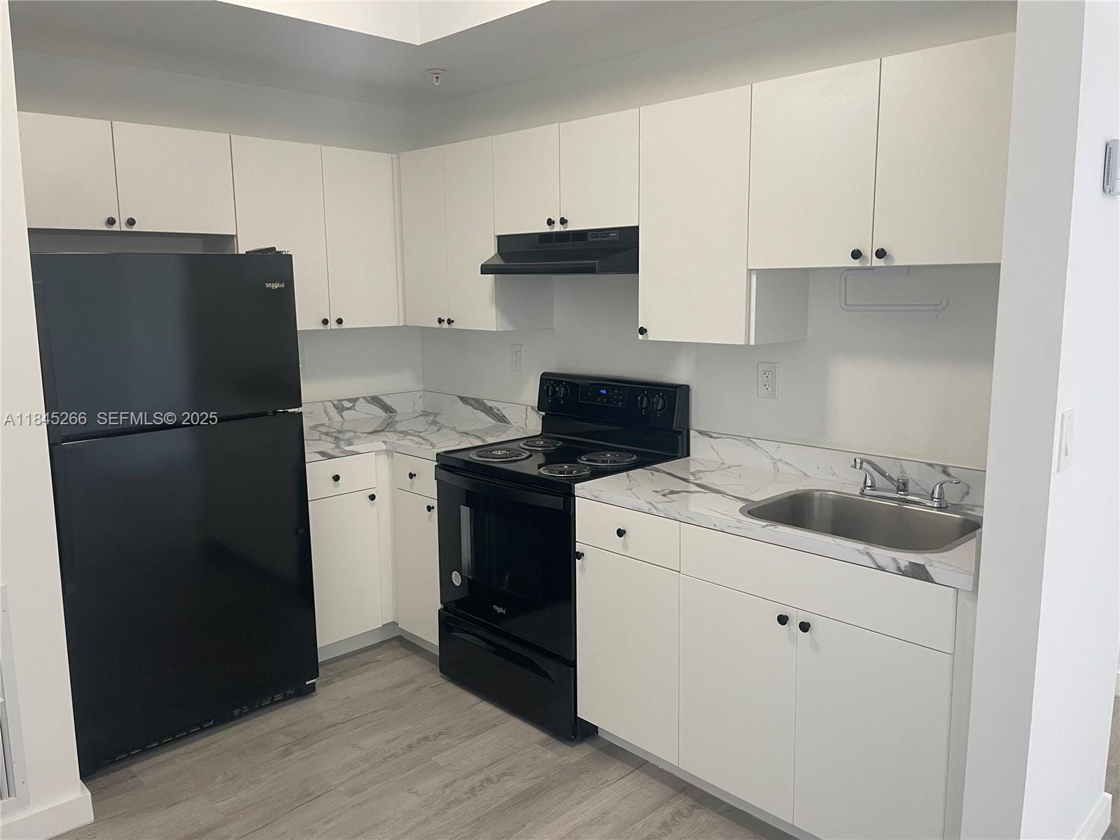 5944 SW 64th Street 301 — photo 8