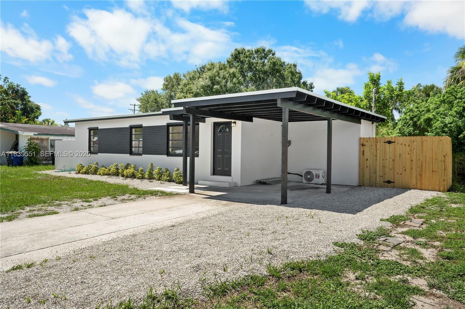 1003 Hispana Avenue, Fort Pierce, FL 34982 photo 3