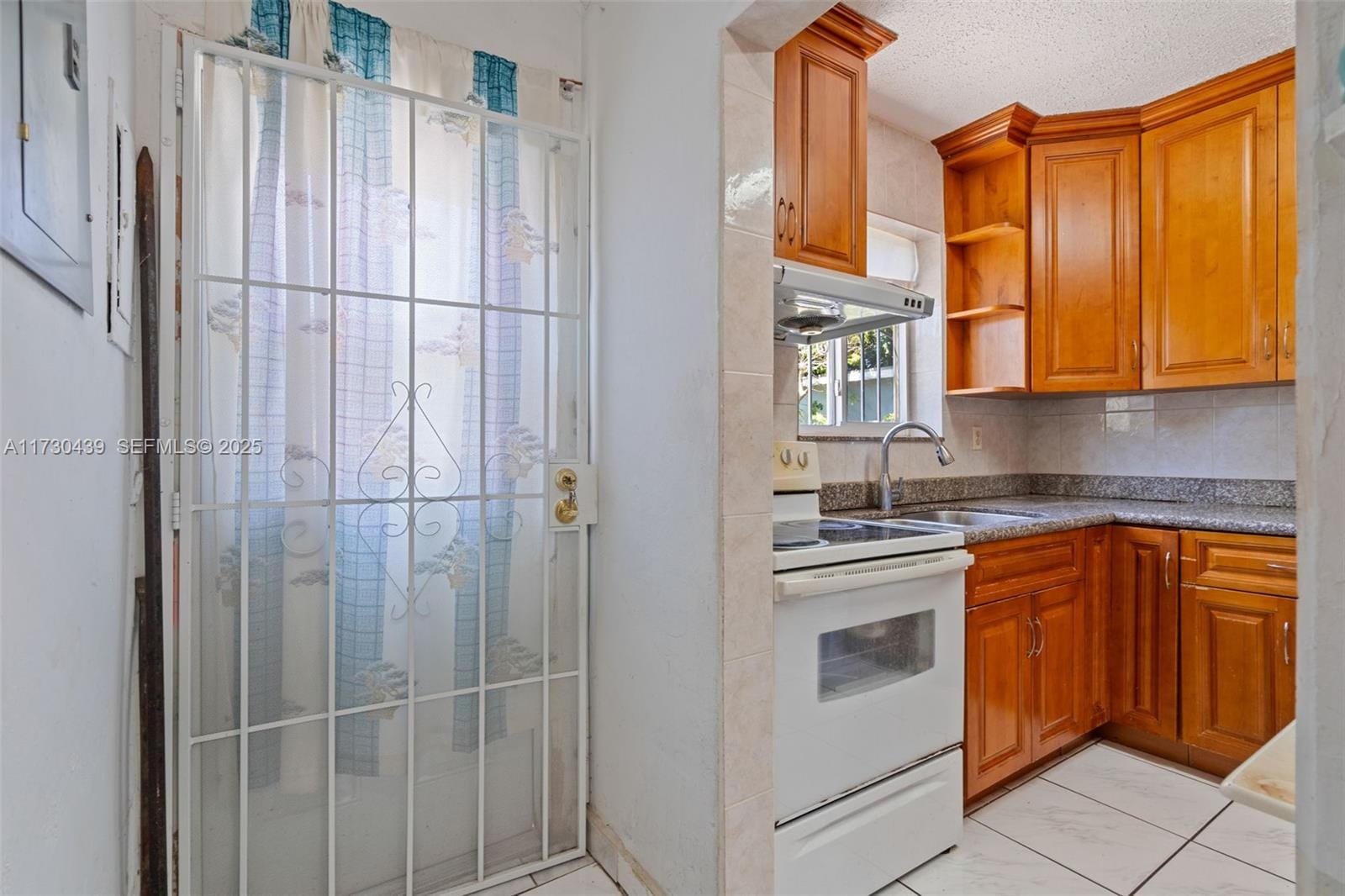 701 NE 170th Street, North Miami Beach, FL 33162 photo 14