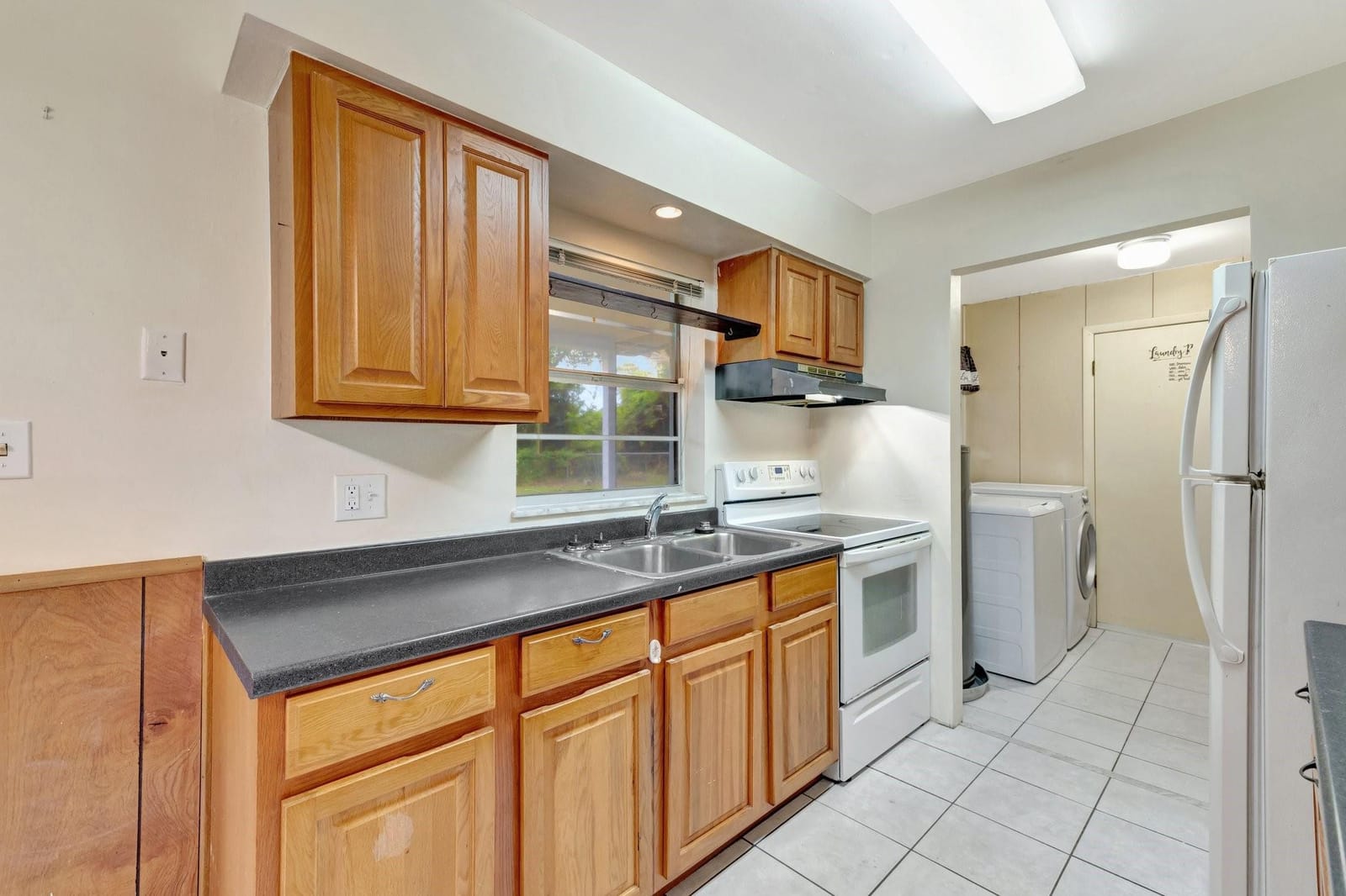 7202 Penny Lane — photo 9