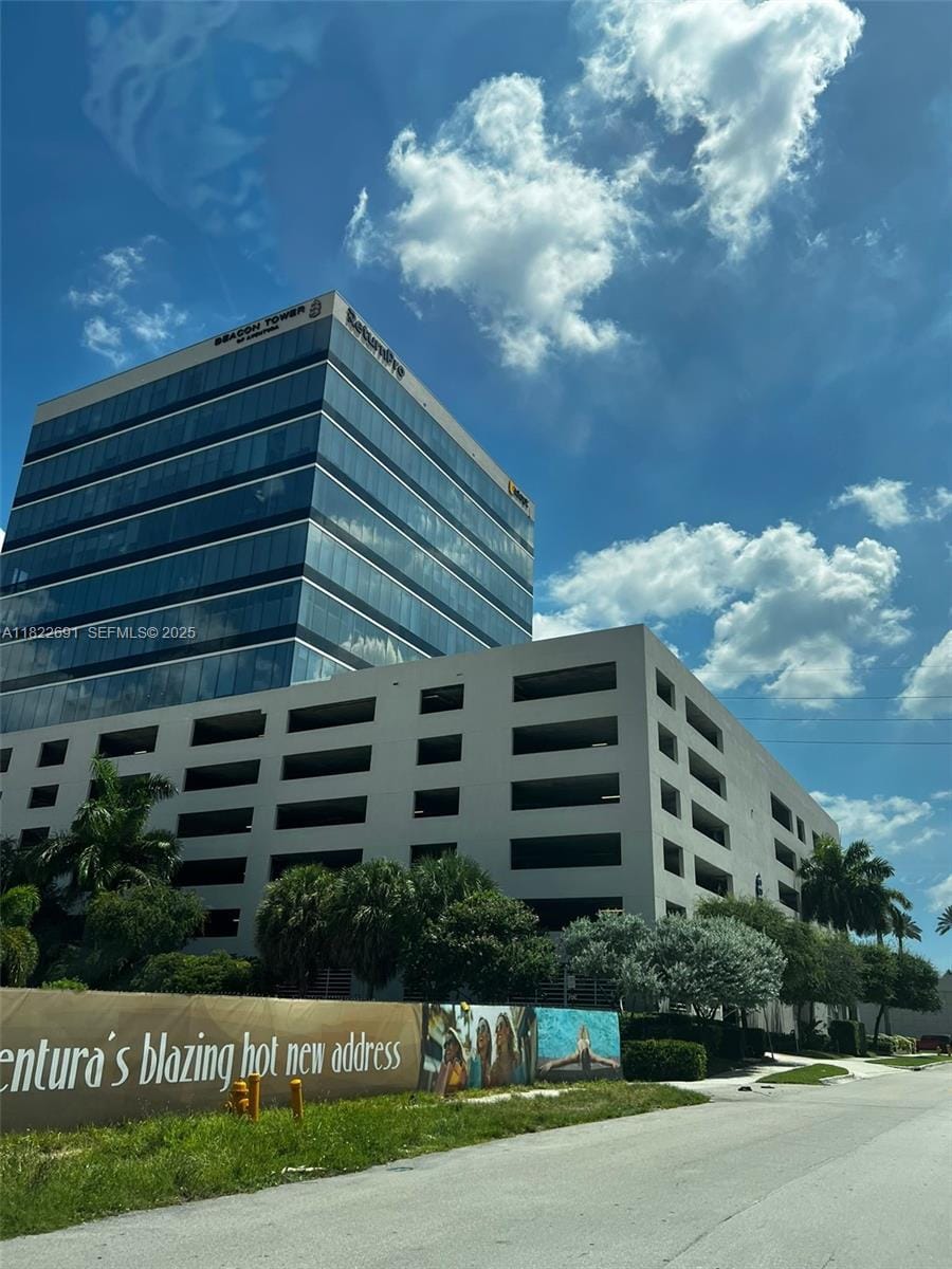 20200 W Dixie Highway 603 — photo 4