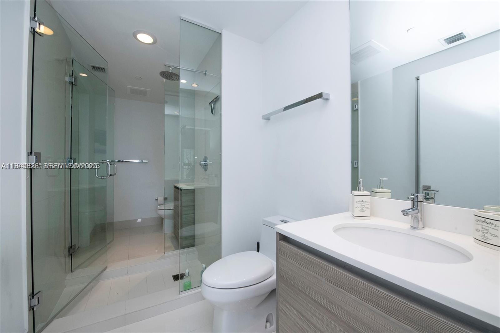 121 NE 34th Street 806, Miami, FL 33137 photo 10