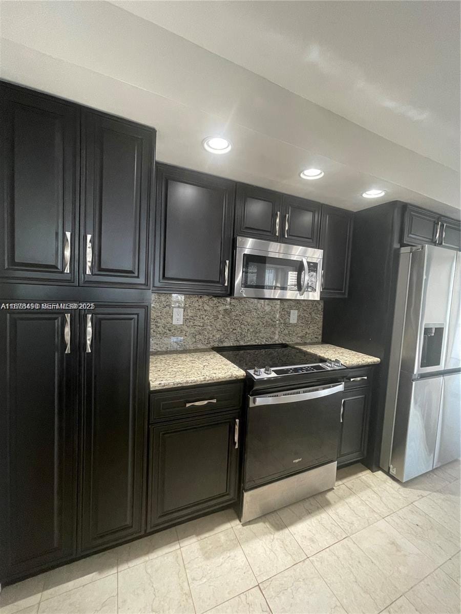 1000 Parkview Drive 920 — photo 3