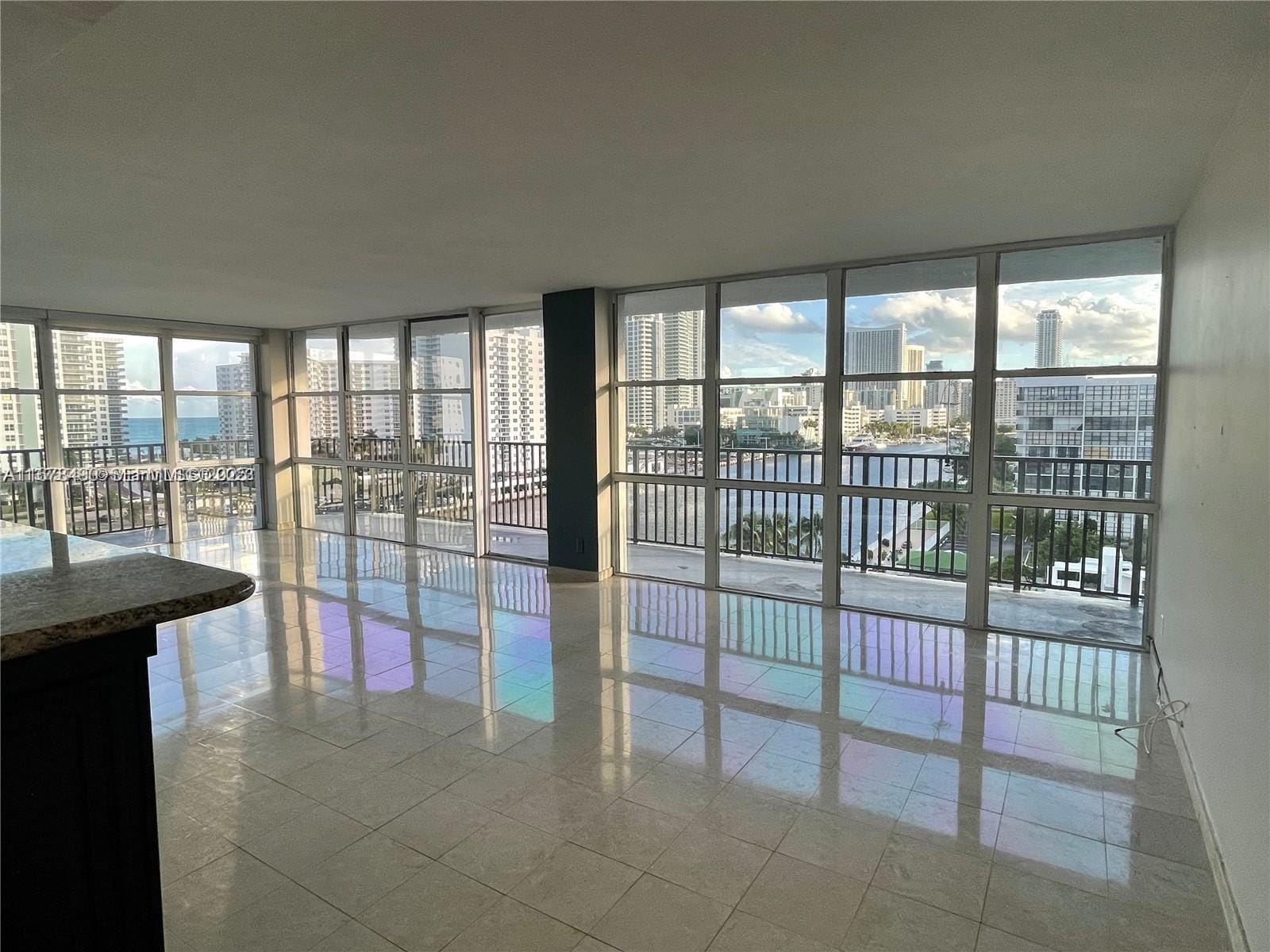 1000 Parkview Drive 920 — photo 4