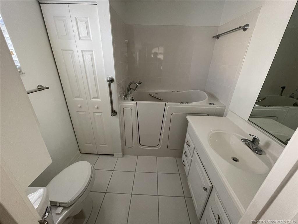 286 Nettles Boulevard, Jensen Beach, FL 34957 photo 13
