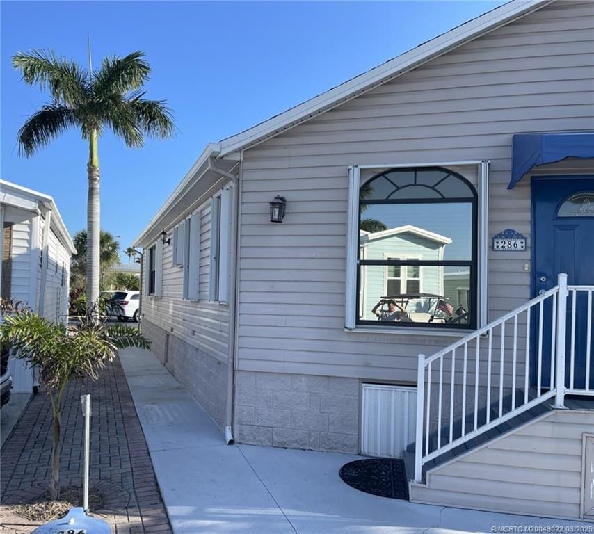 286 Nettles Boulevard — photo 3