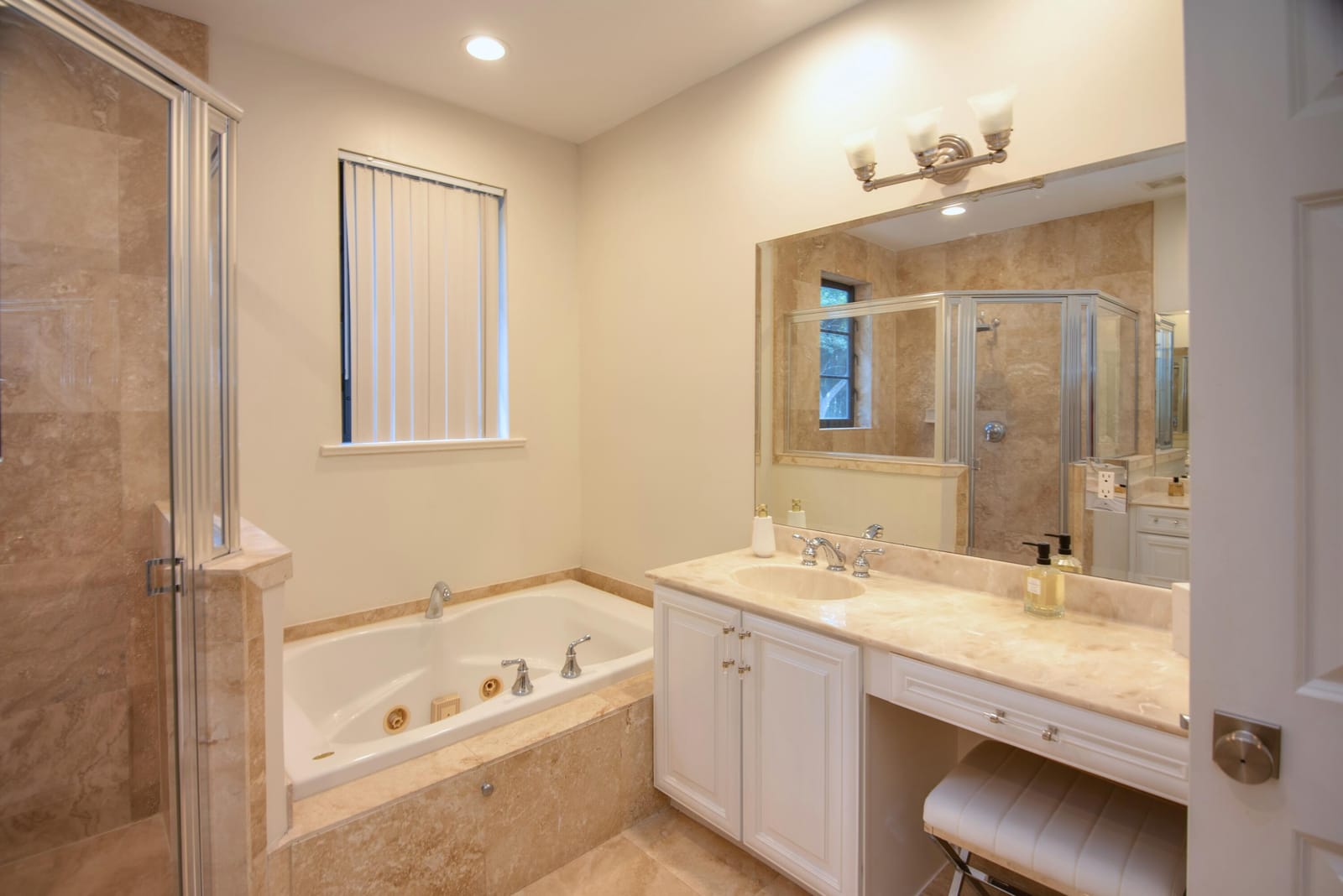 620 Via Villagio, Hypoluxo, FL 33462 photo 16