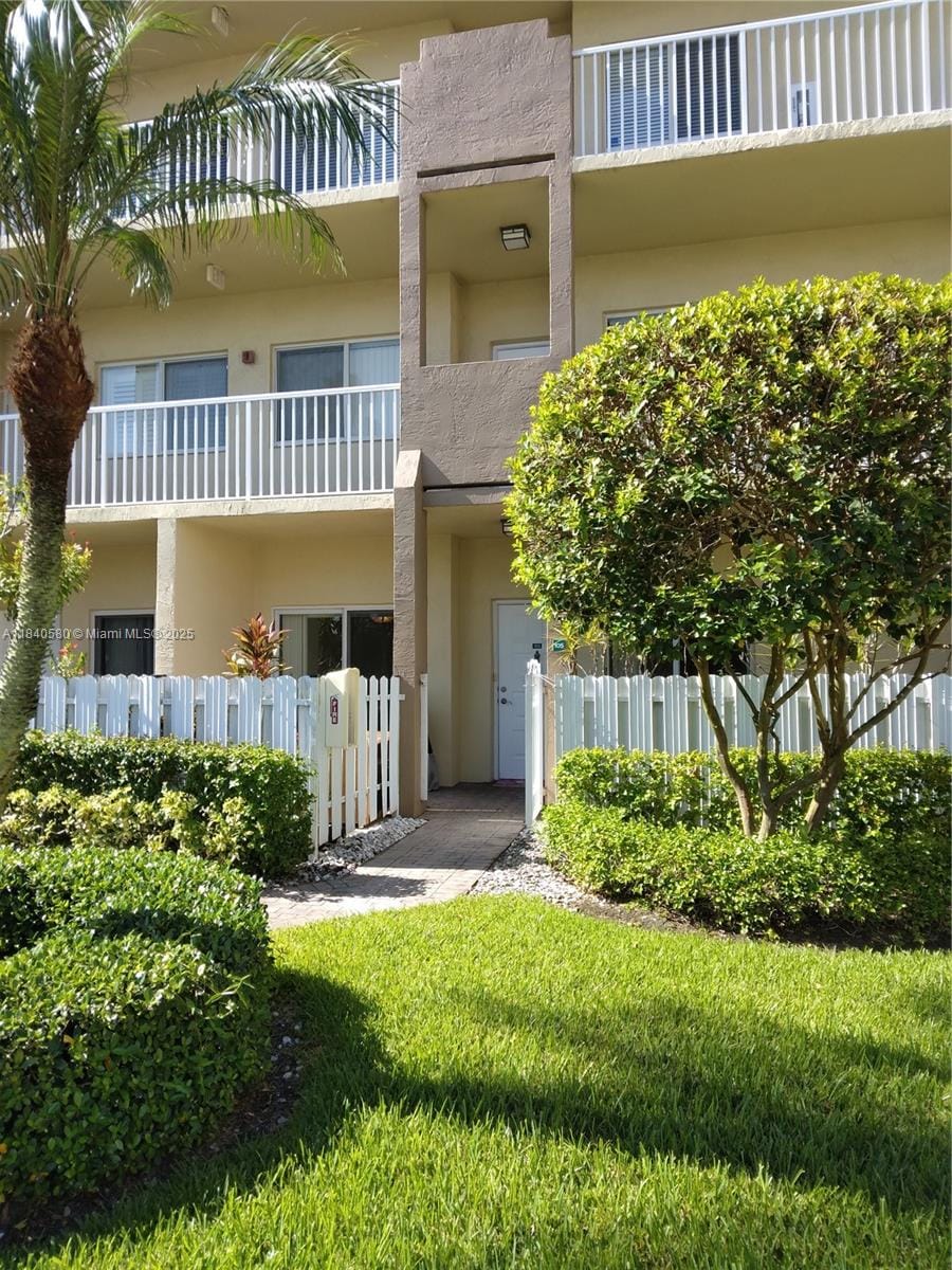 7635 Southampton Terrace 105, Tamarac, FL 33321 photo 20
